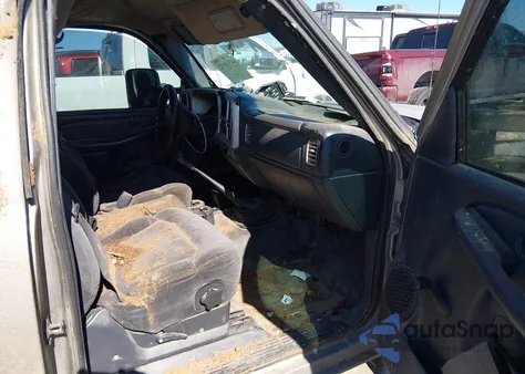 2002 GMC Sierra 2500Hd Standard из США, поврежденный, VIN 1GTHK24U42E225226